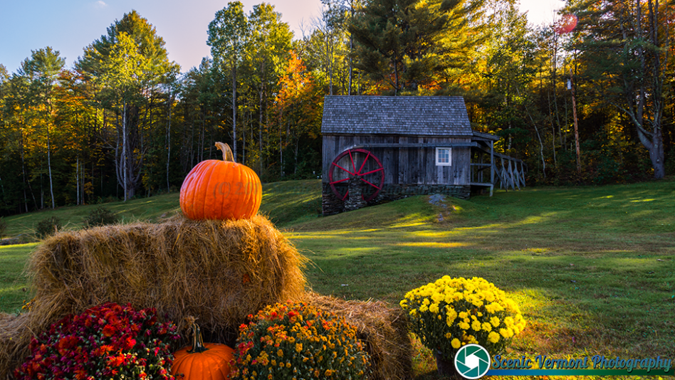 Scenic Vermont Photography - Autumn at the Vermont Country Store in ...